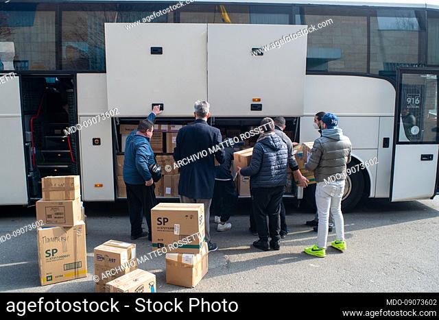 Consulate General of Ukraine. The activity of volunteers to send humanitarian aid to the Ukrainian population. Milan (Italy), March 4th, 2022