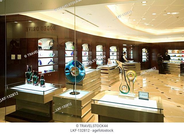 Dubai Sheikh Zayed Road Emirates towers Shopping Mall, glas art, Parfume shop