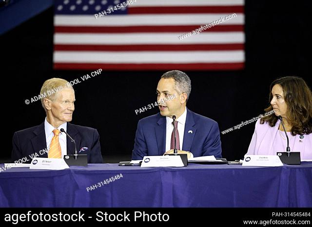 Left to right: Bill Nelson, Administrator, National Aeronautics and Space Administration (NASA), Deputy Secretary Don Graves