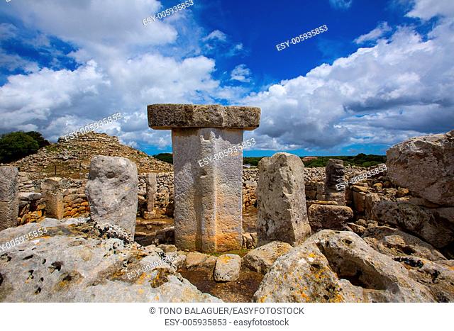 Menorca Taules Torralba de en Salort Salord prehistoric sanctuary in Balearic islands