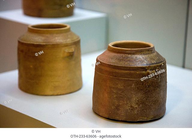 Artifacts found at the Han Tomb exhibiting at the Lei Cheng Uk Han Tomb museum, Shek Kip Mei, Hong Kong