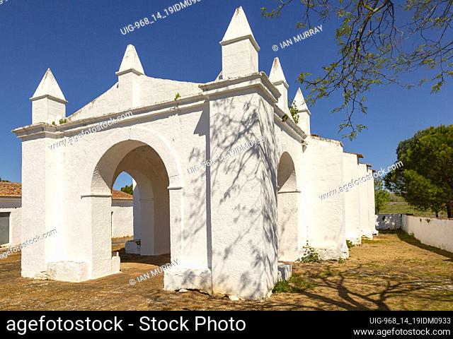 Whitewashed hermitage chapel Ermida de Nossa Senhora da Represa de Vila Ruiva, Cuba, Beja district, Baixo Alentejo, Portugal, southern Europe