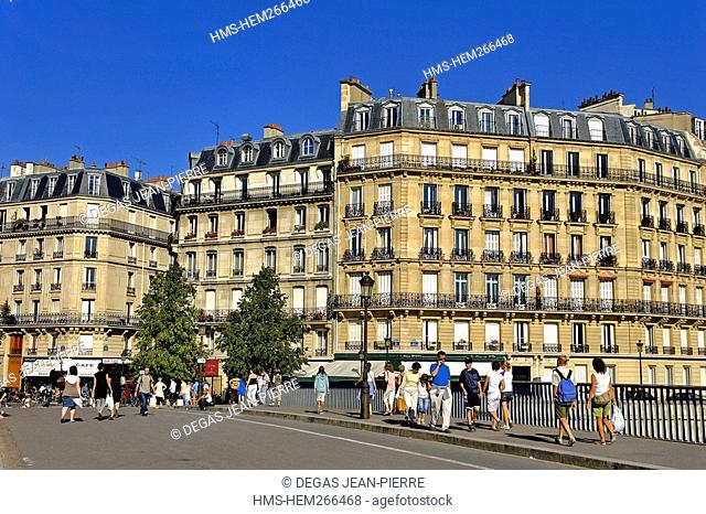 France, Paris, banks of the Seine River listed as World Heritage by UNESCO, Ile Saint Louis