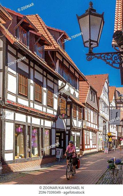 Hameln, die Kreisstadt im Süden Niedersachsens ist bekannt durch den Rattenfänger, aber auch die in sich geschlossene Altstadt mit seinen zahlreichen...