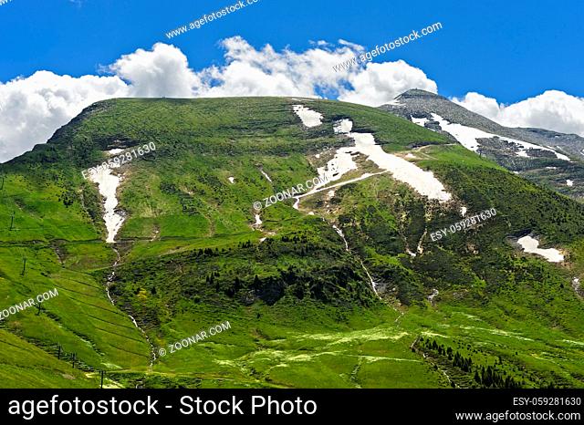 Der Gipfel Mont Joly bei Megeve, Hochsavoyen, Frankreich / Peak Mont Joly near Megeve, Haute-Savoie, France
