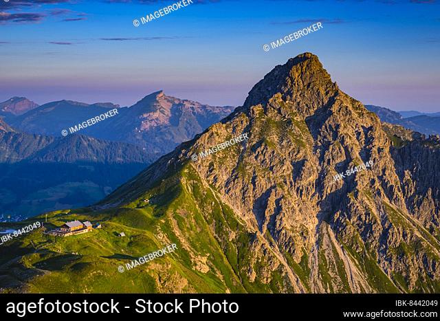 Fiderepasshütte and Hammerspitze, 2260m, behind Hoher Ifen, 2230m, Allgäu Alps, Allgäu, Bavaria, Germany, Europe