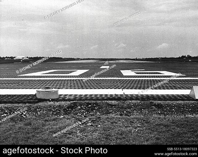 Singapore - Places - Airport - Kellang. December 02, 1954