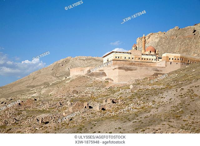 ishak pasa palace, dogubayazit, north-eastern anatolia, turkey, asia