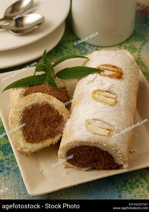 Swiss roll filled with chocolate