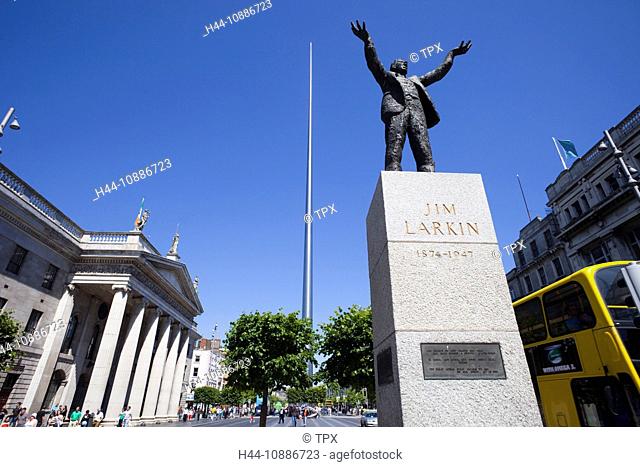 Republic of Ireland, Dublin, O'Connell Street, Statue of Jim Larkin with The Dublin Spire and the Dublin General Post Office