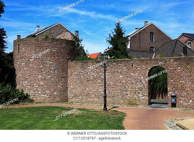 Germany, Viersen, Niers, Lower Rhine, Rhineland, North Rhine-Westphalia, NRW, Viersen-Duelken, town wall Duelken, city fortification, town gate, Hollender Tower