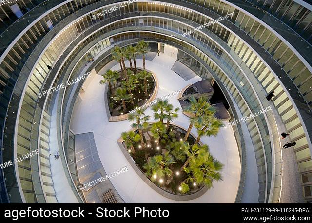 29 November 2023, Hamburg: View of the Palm Hall in the Deutschlandhaus on Gänsemarkt in the city center. The building is due to be handed over to the largest...
