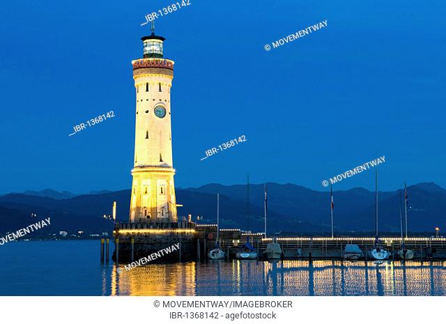Lighthouse at the harbor entrance, Lindau, Lake Constance, Bavaria, Germany, Europe