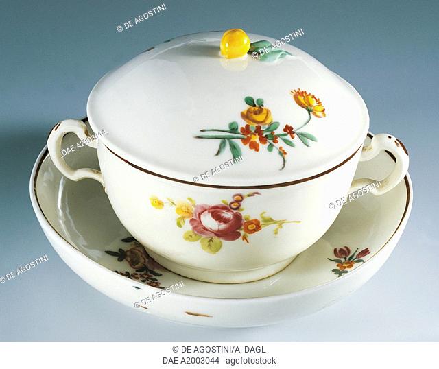 Tureen with floral decoration, 1780-1790, porcelain, Vinovo manufacture, Piedmont. Italy, 18th century.  Private Collection