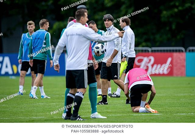 The German team starts training in Vatutinki, German fans come to the facility, Bundescoach Joachim Loew GES / Football / World Cup 2018 Russia: DFB kick-off...