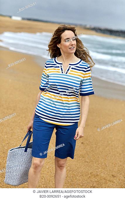 Woman, Plage de la Barre beach, Anglet, Biarritz, Atlantic Pyrenees, France, Europe