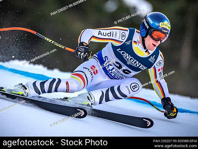 07 February 2023, France, Courchevel: Alpine skiing: World Championship, combined, men, super-G. Andreas Sander from Germany in action