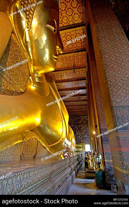 Buddha statue, 10 metres high, 40 metres long, Temple of the Reclining Buddha, Wat Pho, Bangkok, Thailand, Asia