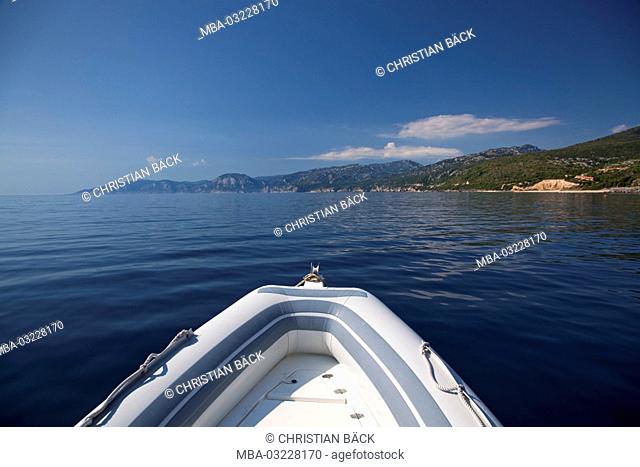 Boat tour to beaches in the Golfo di Orosei, East sardinia, Sardinia, Italy, Europe