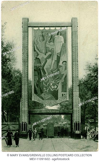 D'Orsay Gate at the Exposition Internationale des Arts Decoratifs et Industriels Modernes, Paris - designed by Louis-Hippolyte Boileau (1878-1948)