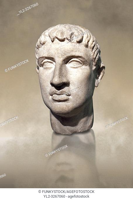 Roman head sculpture in the â. . Italic cubism â. . style, 2nd - 3rd century BC, found in the foundations of the Ministery of Finance on the via XX Septembre