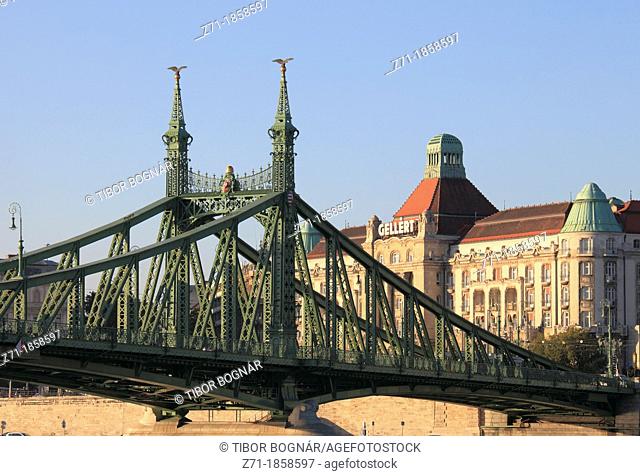 Hungary, Budapest, Liberty Bridge, Gellért Hotel, baths
