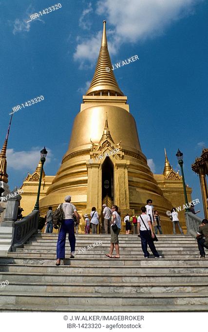Wat Phra Kaew Temple, Phra Sri Rattana Chedi, Cloud Tower, Bangkok, Thailand, Asia