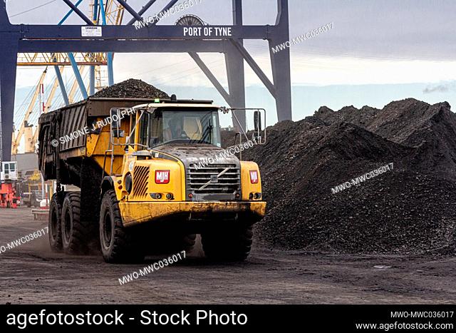 Port of Tyne, England. 18th February 2021. Loading of the last of the North East coal for export to continental Europe. A historic moment in the transition of a...