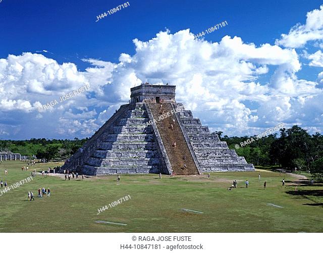 Mexico, Central America, America, Chichen Itza, Temple of Kukulkan, El Castillo, pyramid, UNESCO, World heritage site