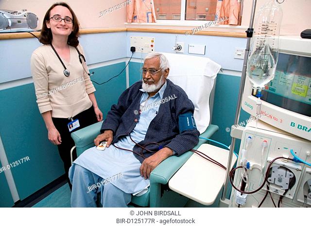 Doctor talking to a patient on the Nottingham City Hospital Renal Unit