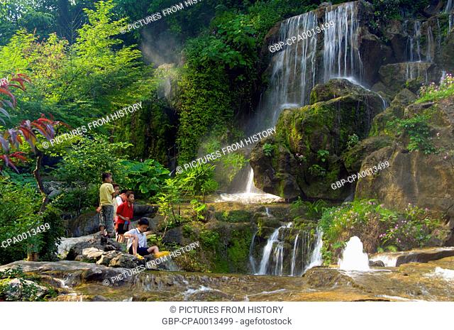 China: Waterfall, Qixing Gongyuan (Seven Star Park)