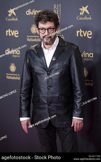 Manolo Solo asistió a los candidatos a Goya Cinema Premios Cena Fiesta 2024 Photocall en Florida Park el 19 de diciembre de 2023 en Madrid, España