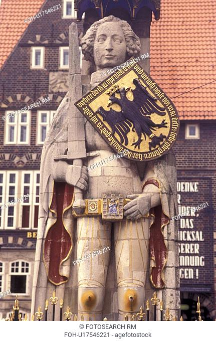 Germany, Bremen, Europe, Statue of Roland erected in 1404 Am Markt in downtown Bremen