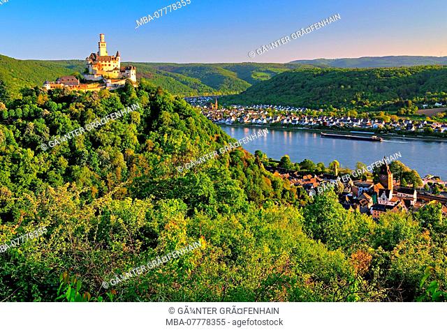 View of the town with Marksburg Castle over the Rhine Valley, Braubach, Rhine, Middle Rhine Valley, Rhineland-Palatinate, West Germany, Germany