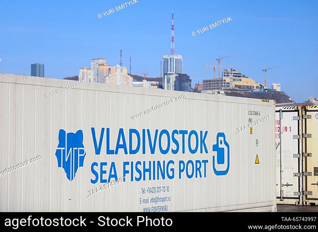 RUSSIA, VLADIVOSTOK - DECEMBER 14, 2023: A view of the Vladivostok Sea Fishing Port on Russia's Pacific coast. The port offers services for transshipping fish...