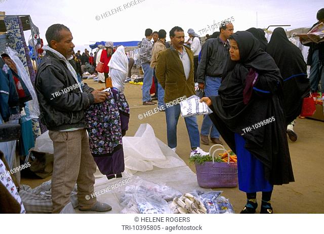 Nefta Tunisia Woman Haggling At Ramadan Market