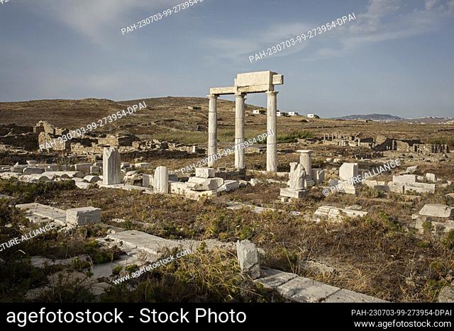 15 June 2023, Greece, Insel Delos: Part of the archaeological site on the island of Delos, near Mykonos. Delos is one of the most important mythological