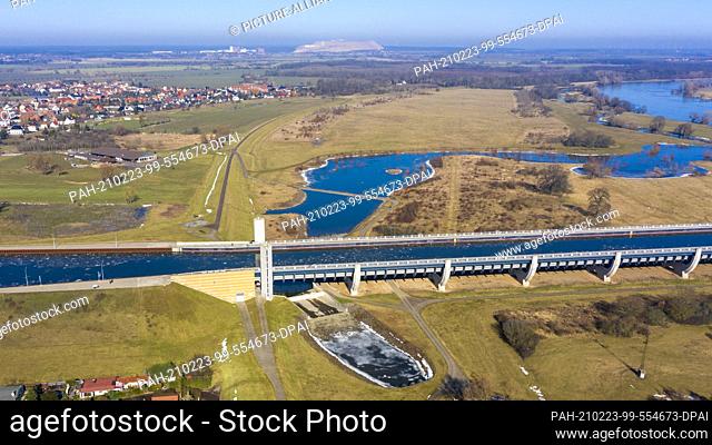 22 February 2021, Saxony-Anhalt, Magdeburg: At the Magdeburg waterway junction, the snow has almost completely melted. At this point