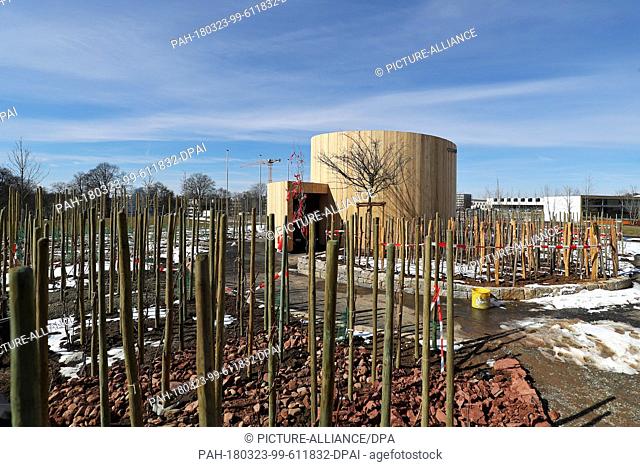 21 March 2018, Germany, Wuerzburg: The so-called Vinomax of the Bavarian State Institute for Viticulture and Horticulture (LWG)