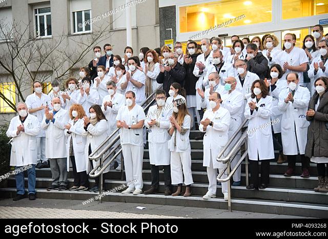 Chief medical officers at the Donostia hospital concentrated at the San Sebastián entrance 01-30-2023