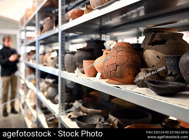 PRODUCTION - 19 January 2023, Baden-Wuerttemberg, Rastatt: View into the ceramics magazine at the central finds archive of the archaeological state museum of...