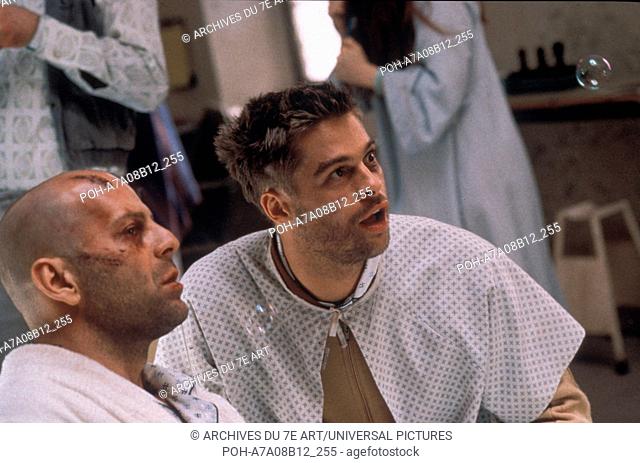 Twelve Monkeys  Year: 1995 USA Bruce Willis , Brad Pitt  Director: Terry Gilliam Photo: Phil Caruso. It is forbidden to reproduce the photograph out of context...