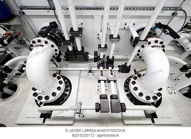 Installation of pressure pumps, Robotic press, Auto parts manufacturing, Gipuzkoa, Basque Country, Spain