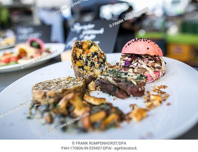 The dish ""Bayerischer Grillbauch trifft Asia Burger"", part of the ""Grill-Doch-Mal"" team's winning menu, pictured at the end of the German BBQ Championship...