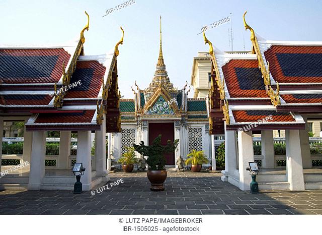 Pavilions in the Grand Palace, Bangkok, Thailand, Asia