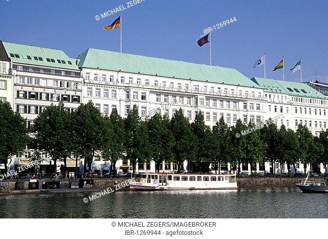 Four Seasons Hotel on the banks of the Alster Lake, Alster, Neuer Jungfernstieg, Hanseatic City of Hamburg, Germany, Europe