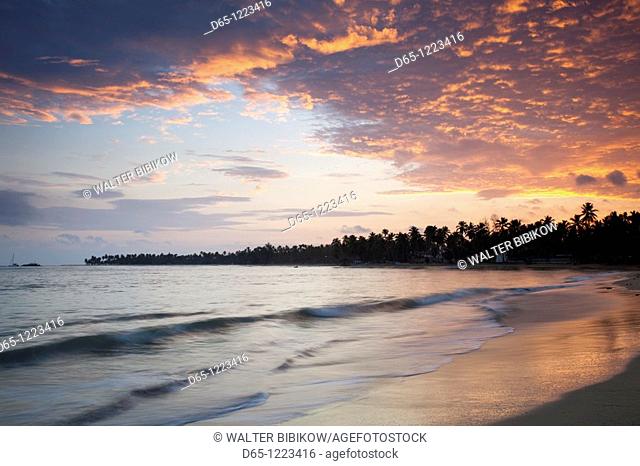 Dominican Republic, Samana Peninsula, Las Terrenas, Playa Las Terrenas beach, dawn