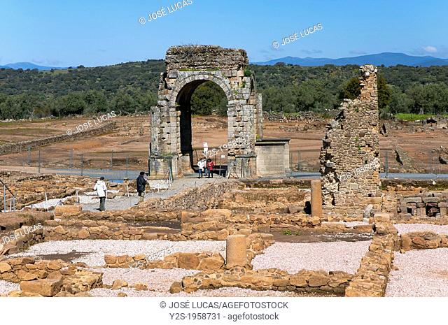 Roman ruins of Caparra with Arch Cuadrifronte and terms, Guijo de Granadilla, Caceres-province, Spain