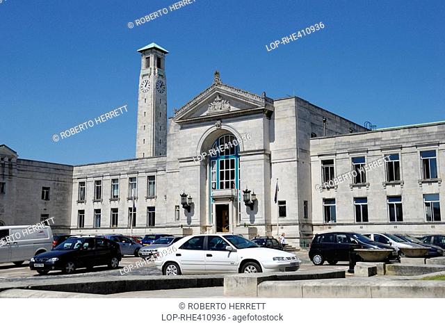 England, Hampshire, Southampton, The South wing of the Civic Centre in Southampton