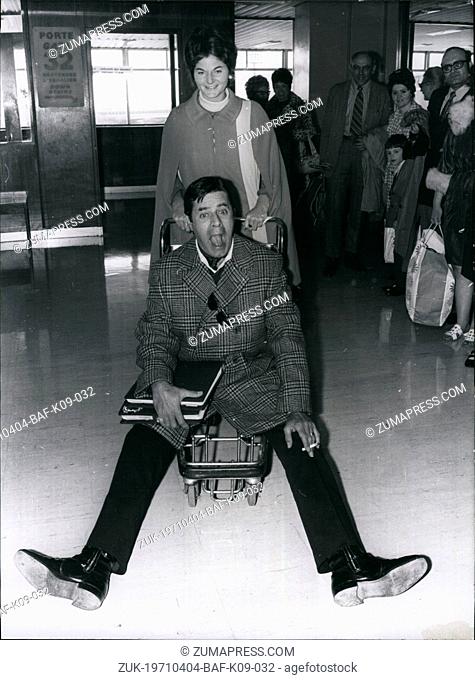 Apr. 04, 1971 - The number one comedian in America arrived in Paris today. He will be performing a show at the Olympia starting April 15th